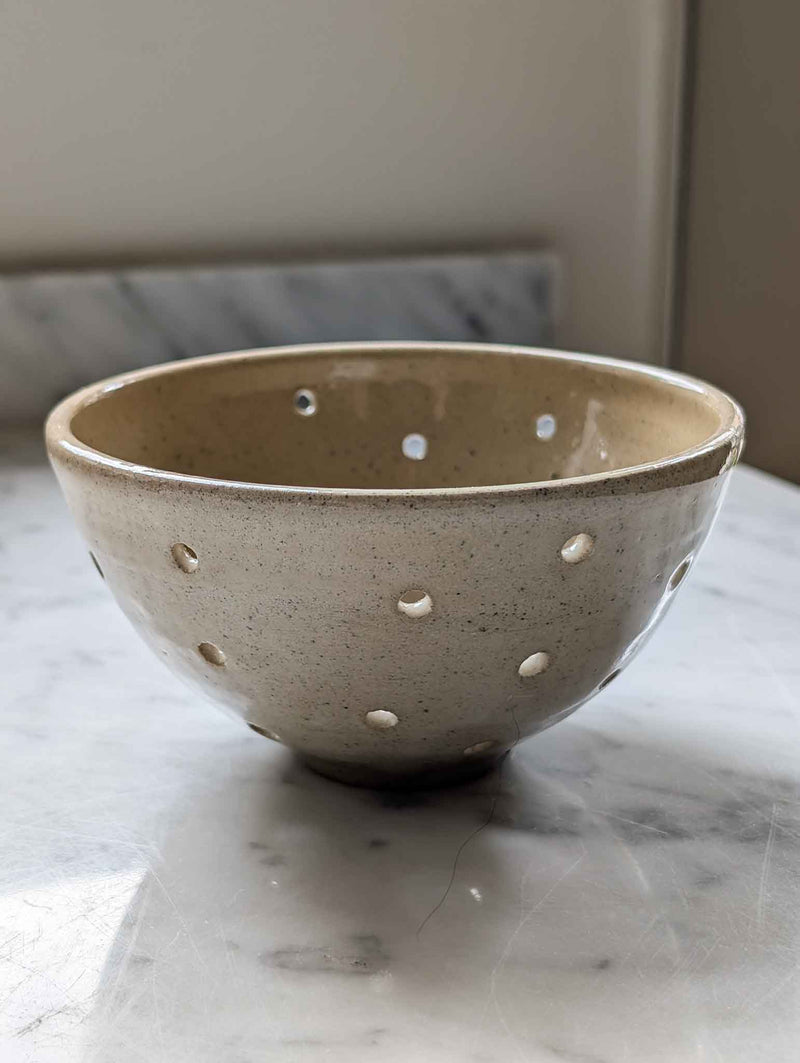 Berry Drainage Bowl