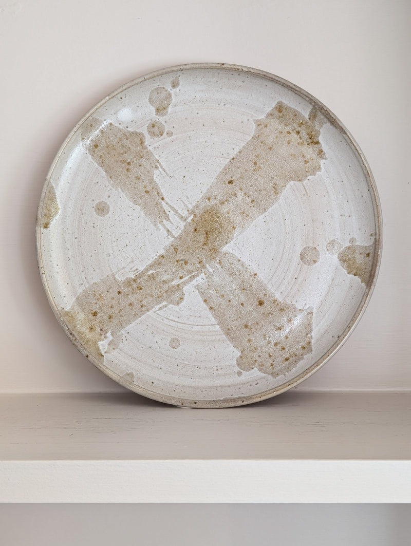 Ash Crossed Plates