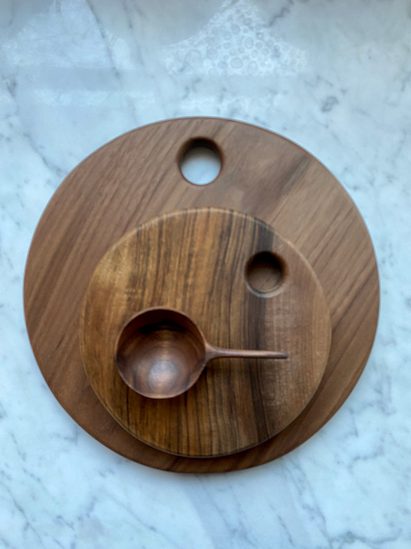 Small Round Wooden Chopping Boards - Ewen Brown