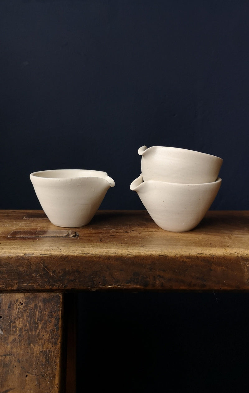 Small Pouring Lipped Bowls - Eleanor Torbati